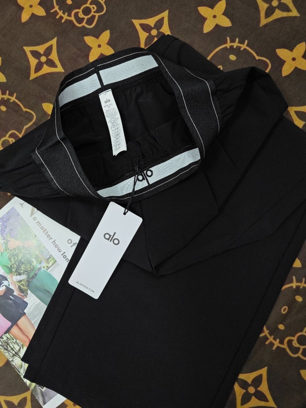🏆ALO Yoga Relaxed Fit Suit Up Trouser Black, New with tags, Regular 30 inches - Picture 4 of 7